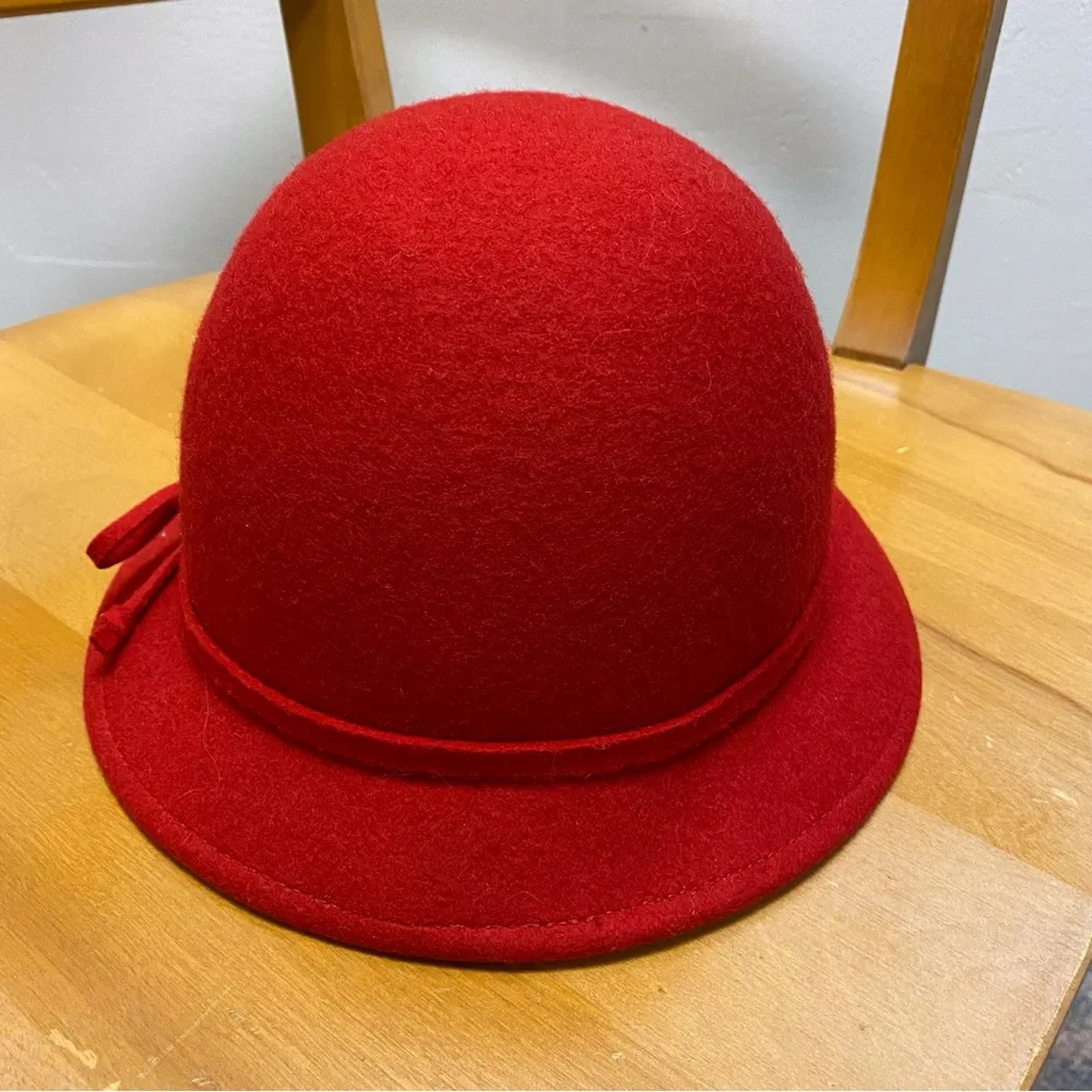 Vintage Red Lancaster Wool Felt Cloche Hat - Picture 9 of 11